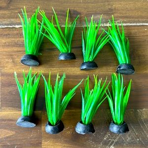 Fish aquarium plastic plants faux grass for hiding and decor set/8 plants tank